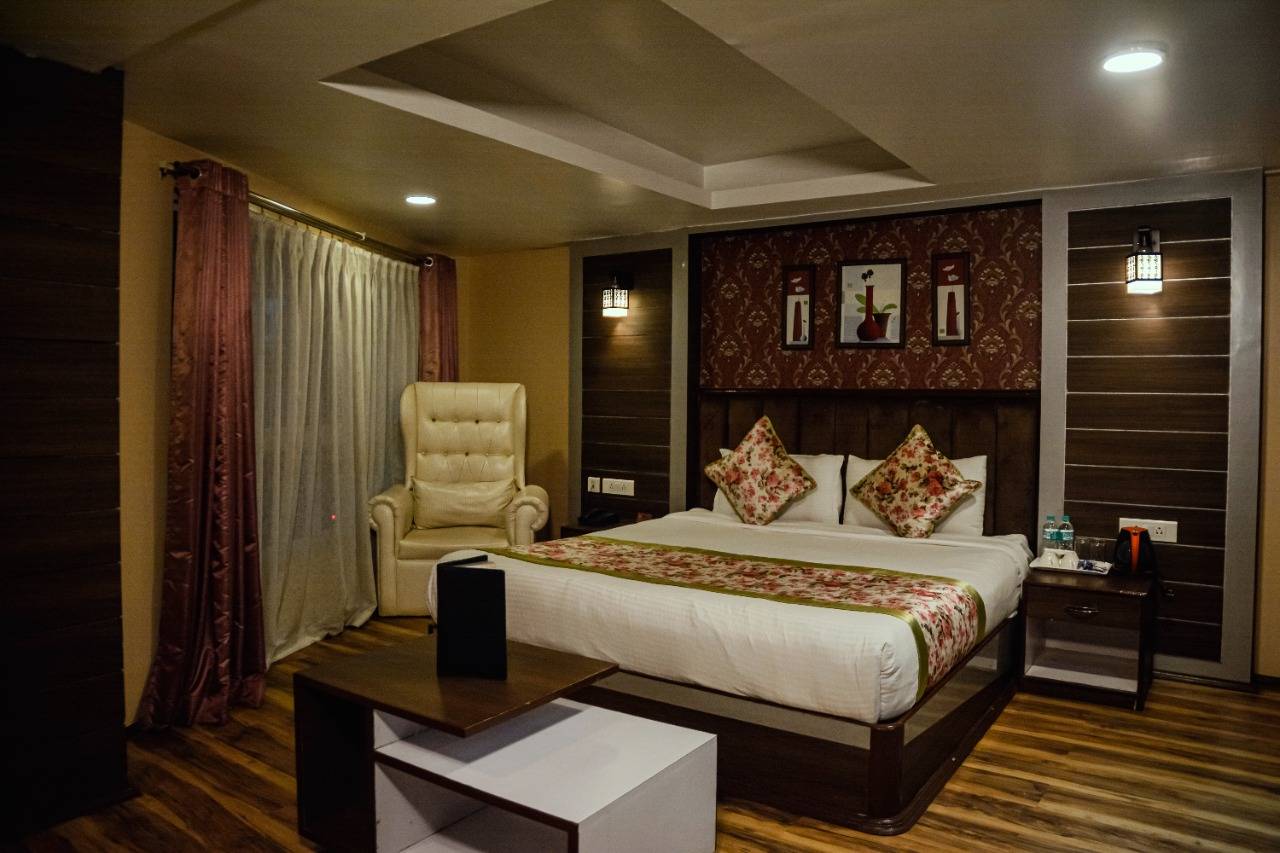 Darjeeling Hotel Near mall road